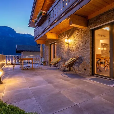 Апартаменты Alpendomizil Ahorn *